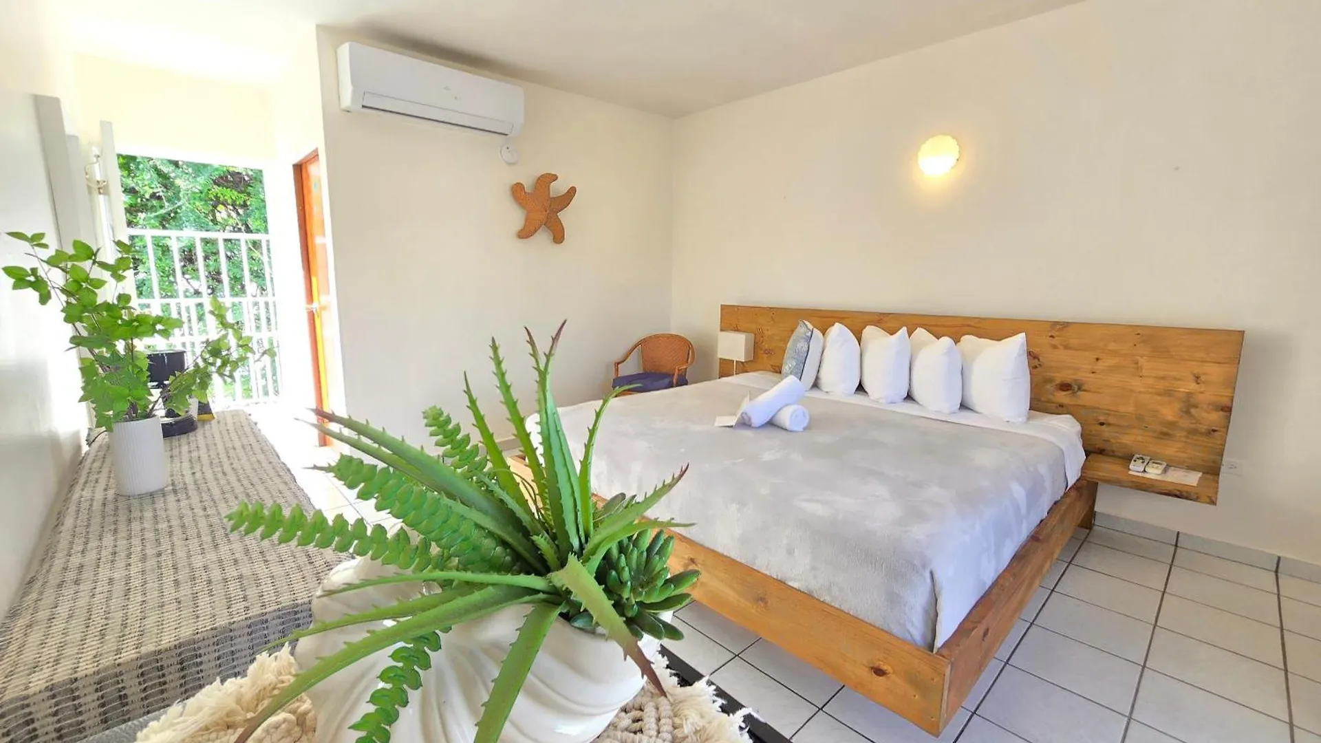 Hotel Nautilus By La Jamaca Hotels-Downtown La Parguera Las Las Lajas