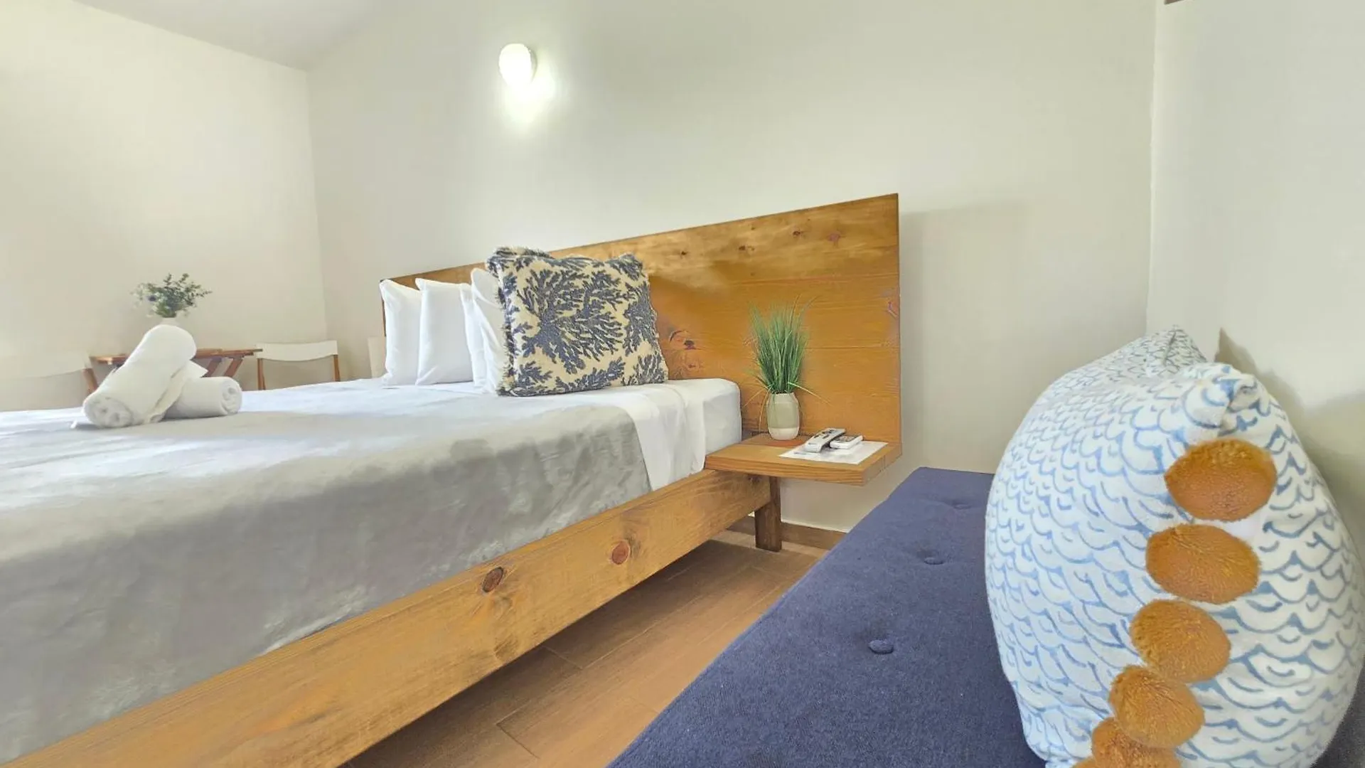 Nautilus By La Jamaca Hotels-Downtown La Parguera Las Las Lajas 2*,